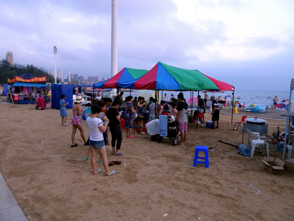 Tents at Haijingyuan beach