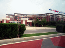 The Maple Leaf International School Dalian at Central Street, viewed from the taxi