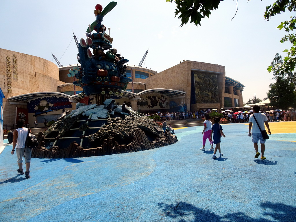 The Antarctic Zhongshan Station and the front of the Pole Aquarium at the Dalian Laohutan Ocean Park