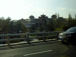 Temple at Zhongshan Park, viewed from the taxi at Dongbei Road