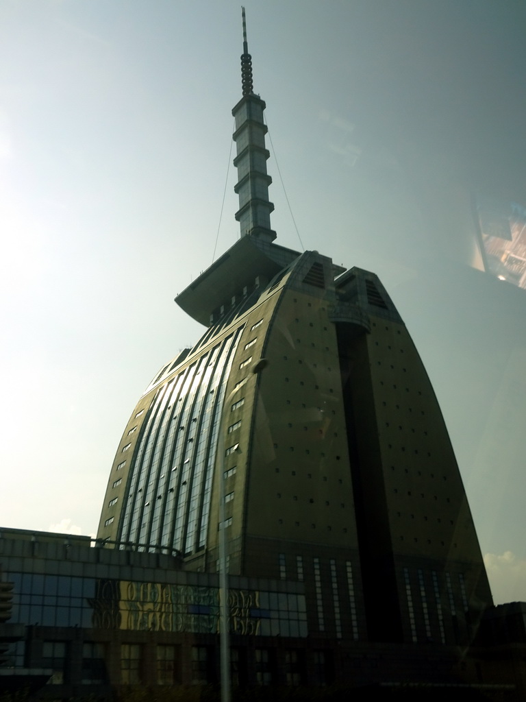Building at the north side of Zhongshan Park, viewed from the taxi at Dongbei Road