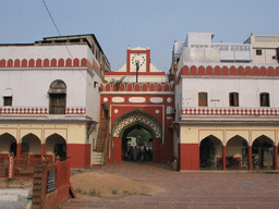 Entrance gate to the Fatehpuri Masjid mosque