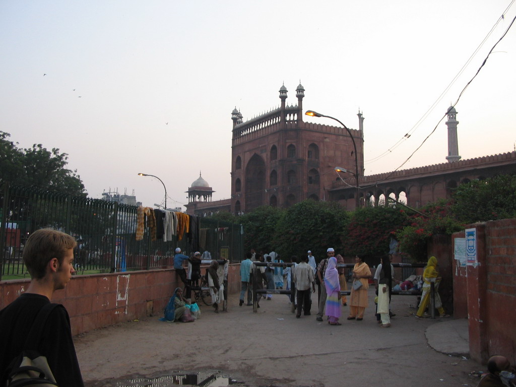 Rick and the entrance gate to the Jami Masjid mosque