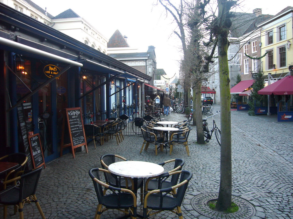 Restaurants in the Vismarkt street