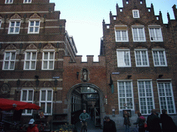 The Ruische Poort gate inbetween the Orthenstraat street and the Hooge Steenweg street