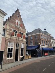 Entrance to the Korte Putstraat street at the Lange Putstraat street