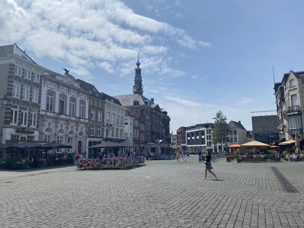 The Markt square with the City Hall