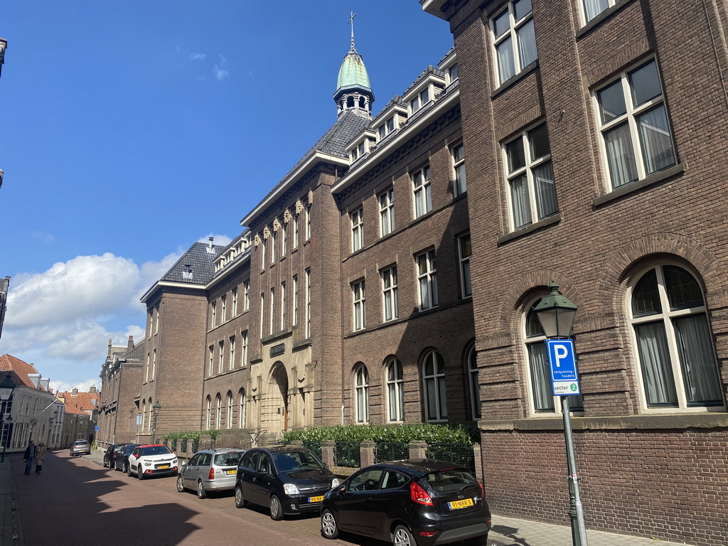 Front of the Sint-Janscentrum center at the Papenhulst street