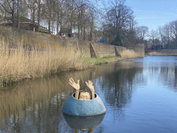 denbosch_11_042 - 428 kb - 1024x768 - Statue of a figure from the painting `The Garden of Earthly Delights` of Hieronymus Bosch, at the west side of the Stadsgracht canal at the Zuiderpark Statue of a figure from the painting `The Garden of Earthly Delights` of Hieronymus Bosch, at the west side of the Stadsgracht canal at the Zuiderpark