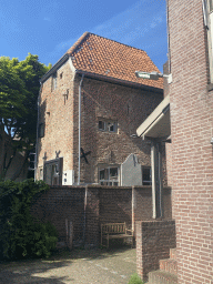 The Achterhuis part of the `De Vier Brutusjagers` building at the Sint Jorisstraat street, viewed from the Kruisbroedersstraatje street, during the Stegenwandeling walking tour