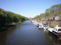 The dommel river with the Havensingel and Buitenhaven streets, viewed from the Visstraat bridge