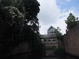 Bridge over the Binnendieze river, viewed from the tour boat