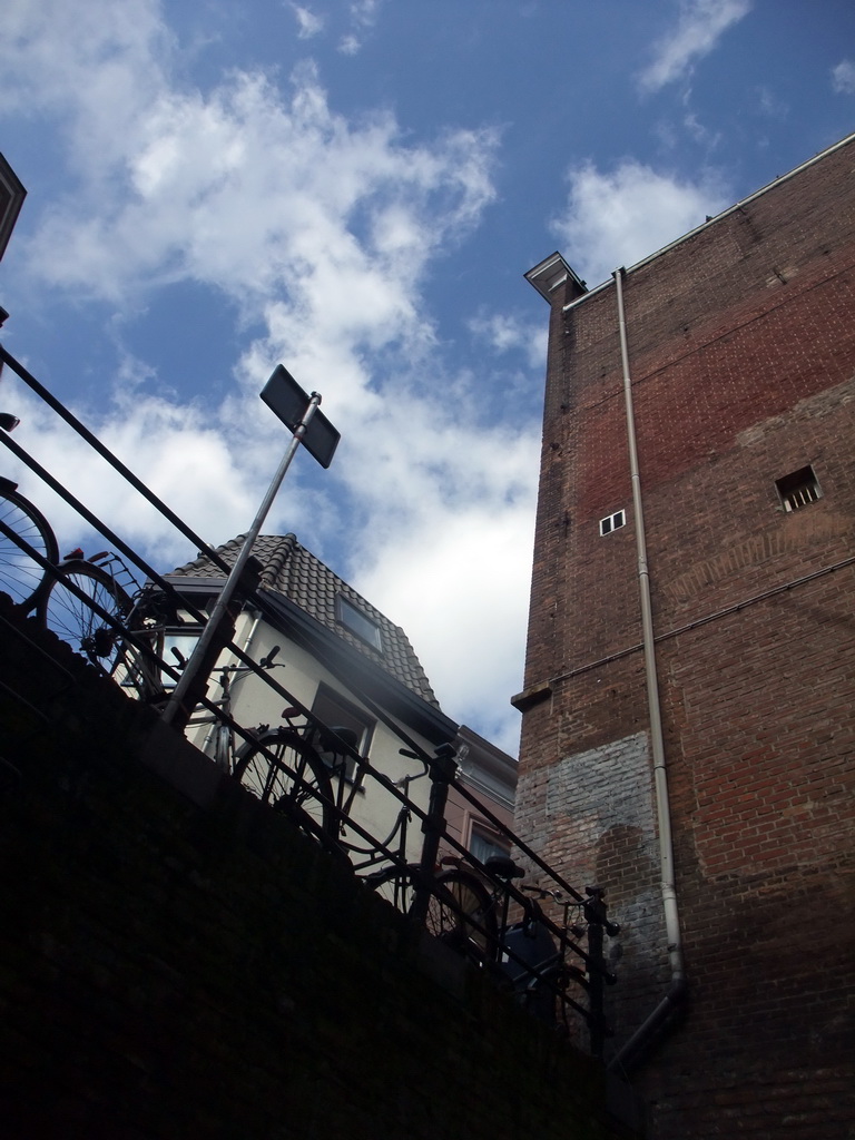 Buildings at the Binnendieze river, viewed from the tour boat