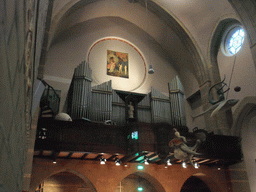 Organ above the entrance of the Hieronymus Bosch Art Center