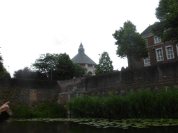 The St. Catharina Church and the city wall, viewed from the tour boat on the Singelgracht canal
