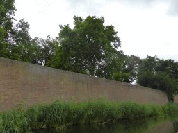 Cannon and city wall at the Bastion Oranje, viewed from the tour boat on the Singelgracht canal