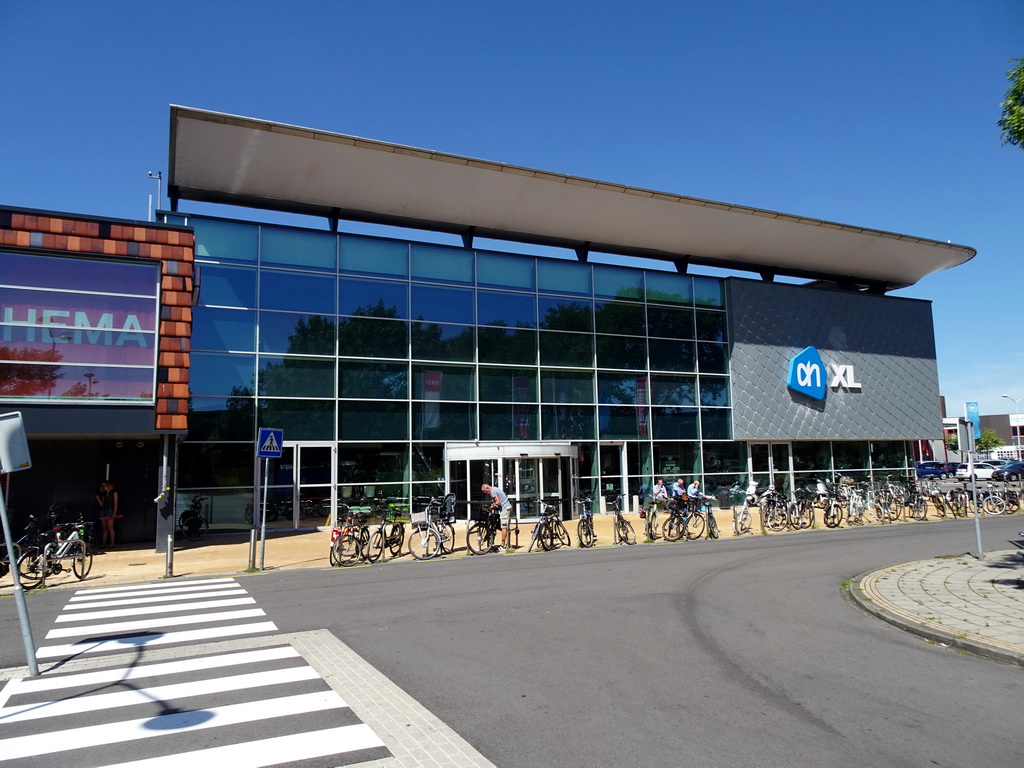 Front of the Wendelaarstraat shopping mall at Alkmaar