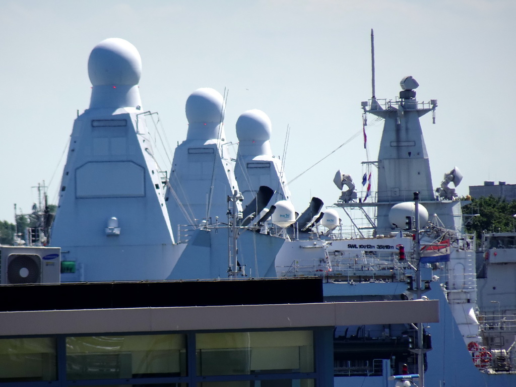 Large ship in the Nieuwe Haven harbour, viewed from the deck on the fourth floor of the ferry to Texel