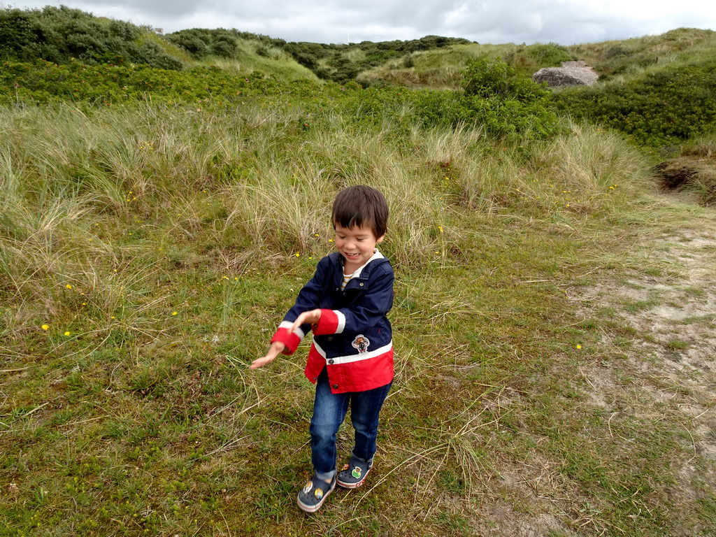 Max at the dunes at Huisduinen