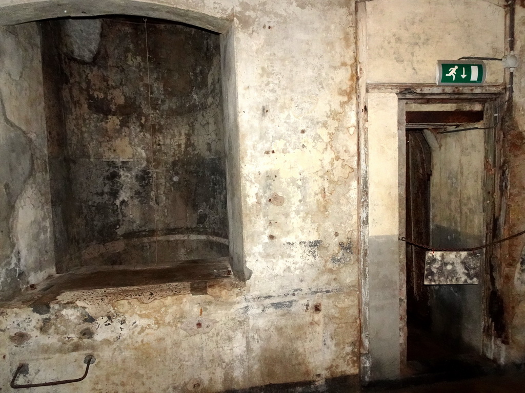 Interior of the room just below the dome of Fort Kijkduin