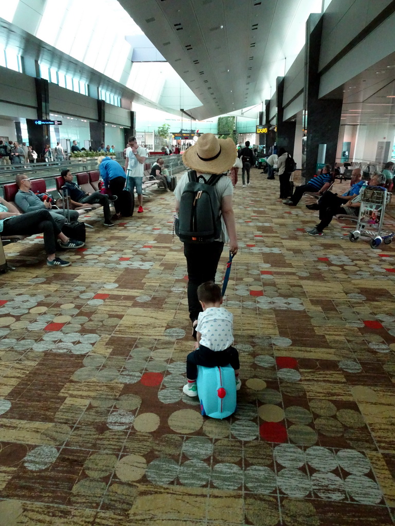 Miaomiao and Max at the Transfer Hall of Singapore Changi Airport