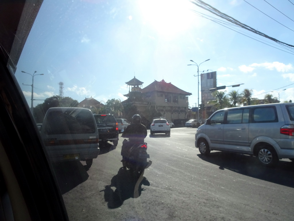 The Br. Pesanggaran community center at the crossing of the Jalan By Pass Ngurah Rai and the Jalan Diponegoro streets, viewed from the taxi from Nusa Dua to Gianyar