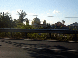 Mosque at the Jalan By Pass Ngurah Rai street, viewed from the taxi from Gianyar to Nusa Dua