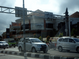 The Mali Bali Galeria at the Jalan By Pass Ngurah Rai street, viewed from the taxi from Nusa Dua to Beraban