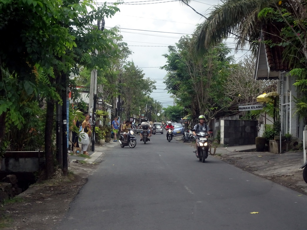 Street at the west side of the city, viewed from the taxi from Nusa Dua to Beraban