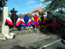 Kites in front of the Wr. Babi Guling Bu Made restaurant at the Jalan Raya Kuta street