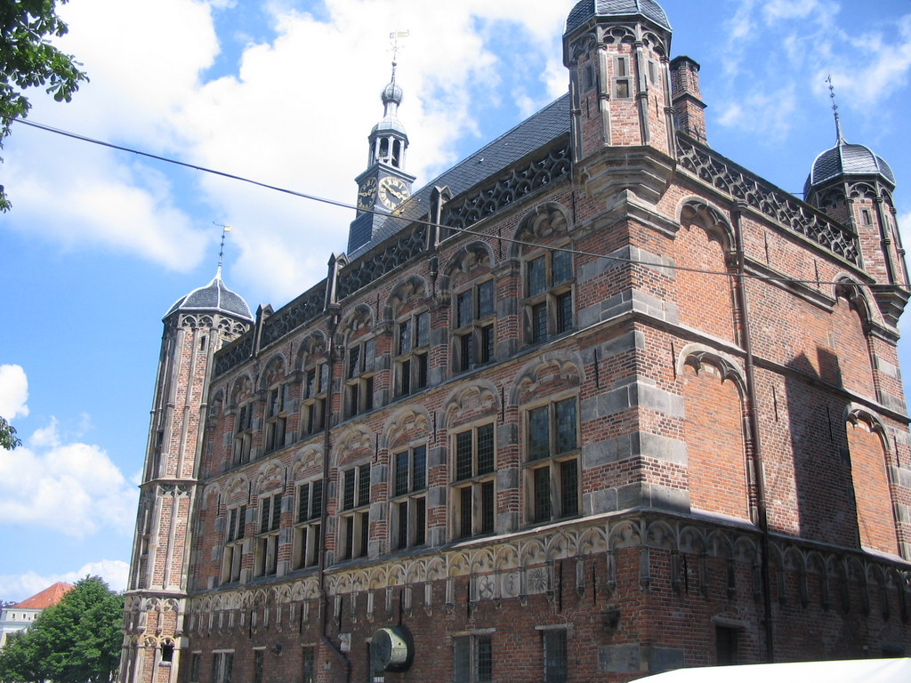 Right side of the Waag