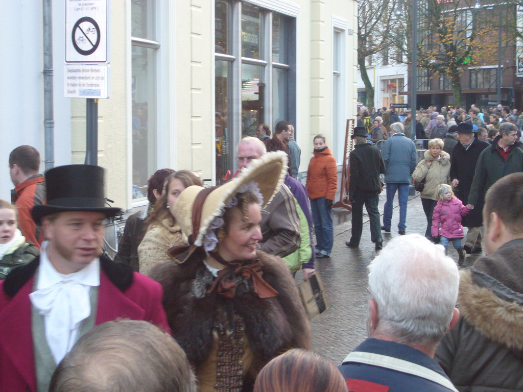 Actors in Victorian clothing at the Keizerstraat street, during the Dickens Festival