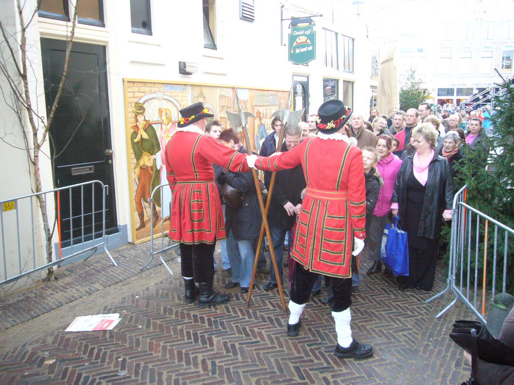 Actors in Victorian clothing at the Walstraat street, during the Dickens Festival