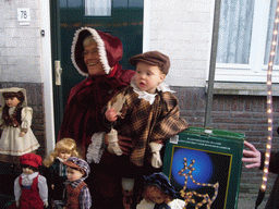 Actors in Victorian clothing at the Walstraat street, during the Dickens Festival