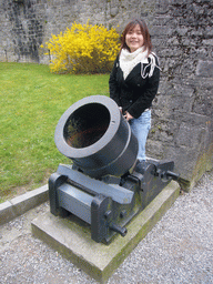 Miaomiao with a cannon at the Citadel of Dinant