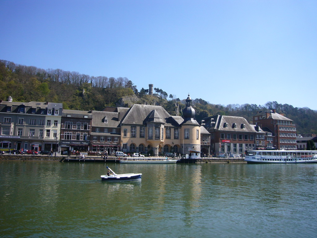 The city center with the Meuse river, viewed from the Avenue des Combattants