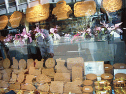 Cookies in the window of Patisserie Jacobs at the Rue Grande street
