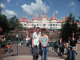 Tim and Miaomiao at the Disneyland Hotel