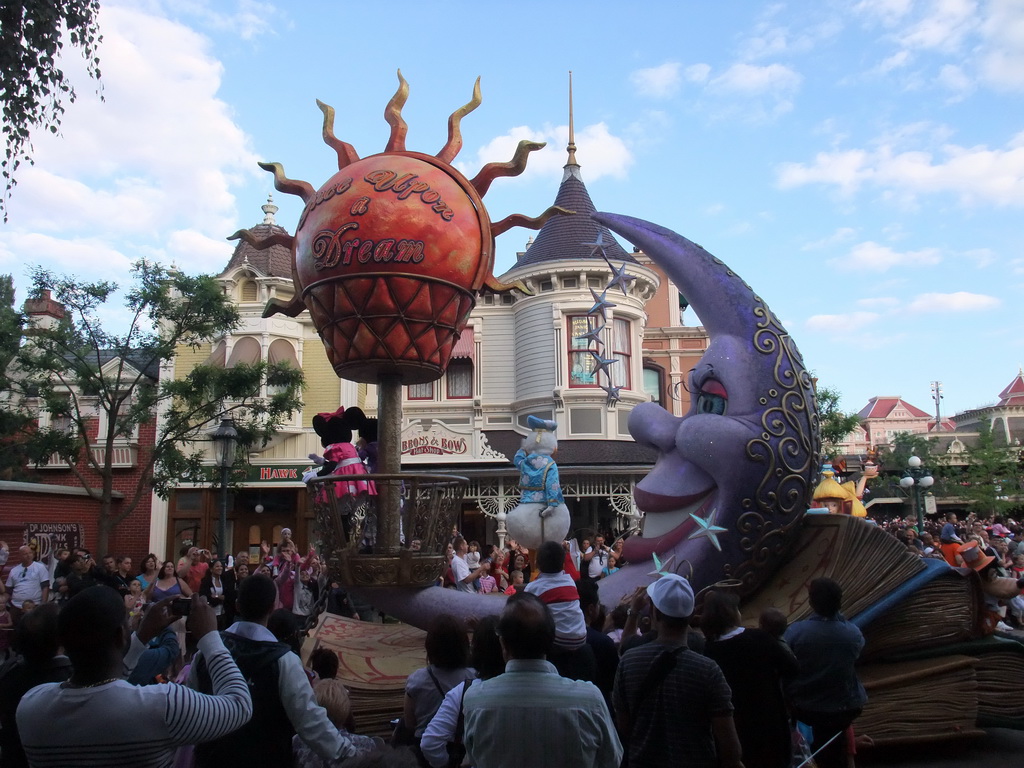 Minnie and Donald in Disney`s Once Upon a Dream Parade, at the Town Square of Disneyland Park