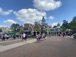 Front of the Main Street Transportation Co. building at Town Square at Disneyland Park