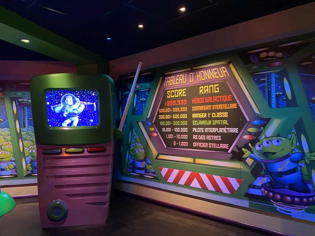 Scores and rankings at the Buzz Lightyear Laser Blast attraction at Discoveryland at Disneyland Park