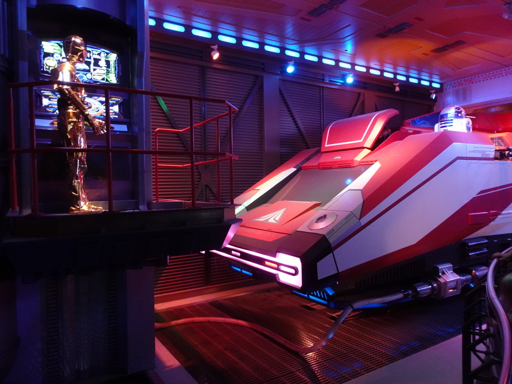 Statues of C-3PO and R2-D2 at the queue of the Star Tours - The Adventures Continue attraction at Discoveryland at Disneyland Park