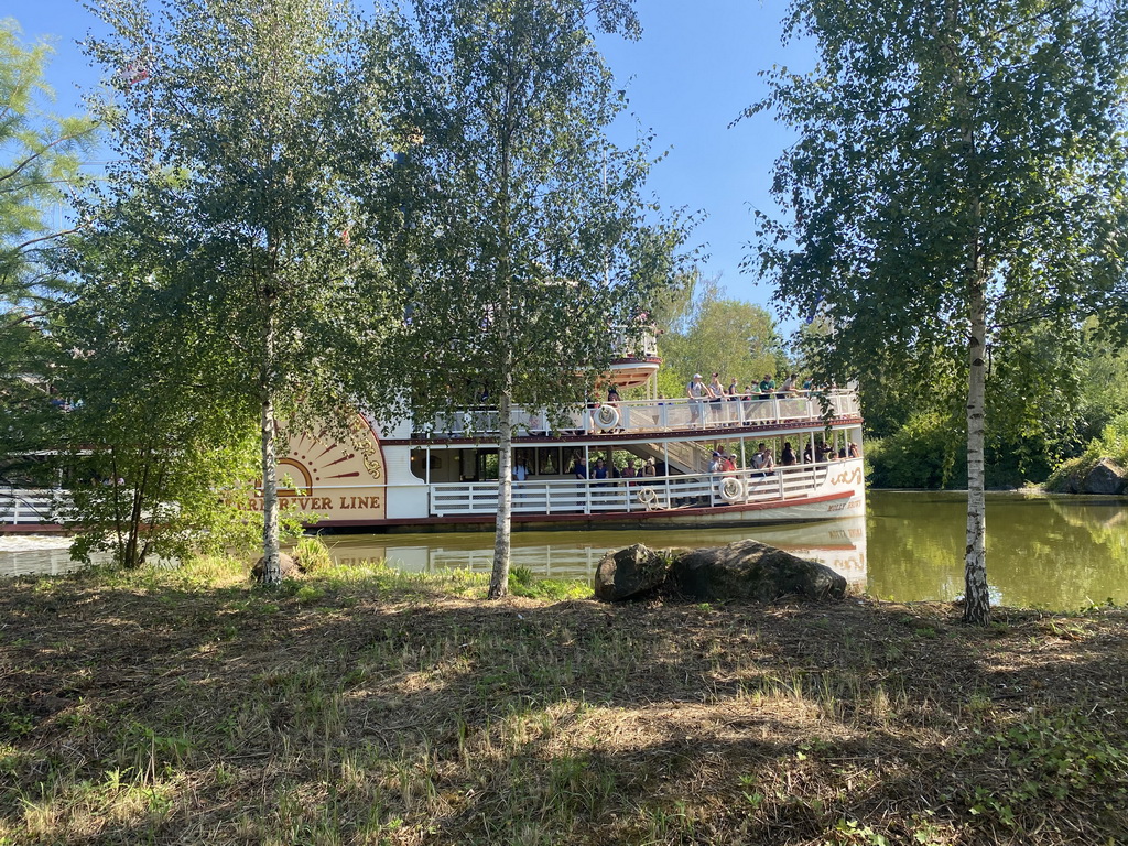 Boat at the Thunder Mesa Riverboat Landing attraction at Frontierland at Disneyland Park, viewed from the Frontierland Playground