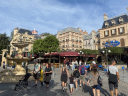 Front of the Bistro Chez Rémy restaurant and front of the Ratatouille: The Adventure attraction at the Worlds of Pixar at Walt Disney Studios Park