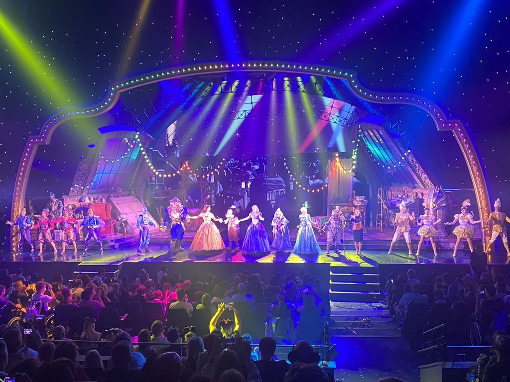 Actors on the stage of the Studio Theater at the Production Courtyard at Walt Disney Studios Park, at the end of the Mickey and the Magician show