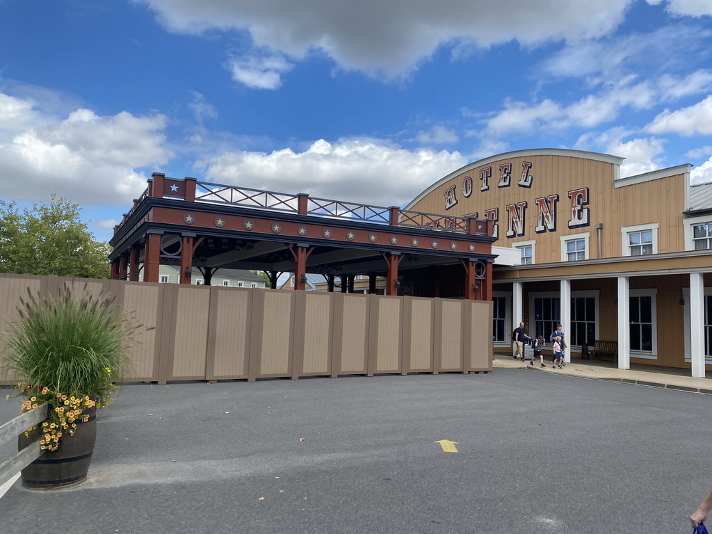 Front of the main building of Disney`s Hotel Cheyenne