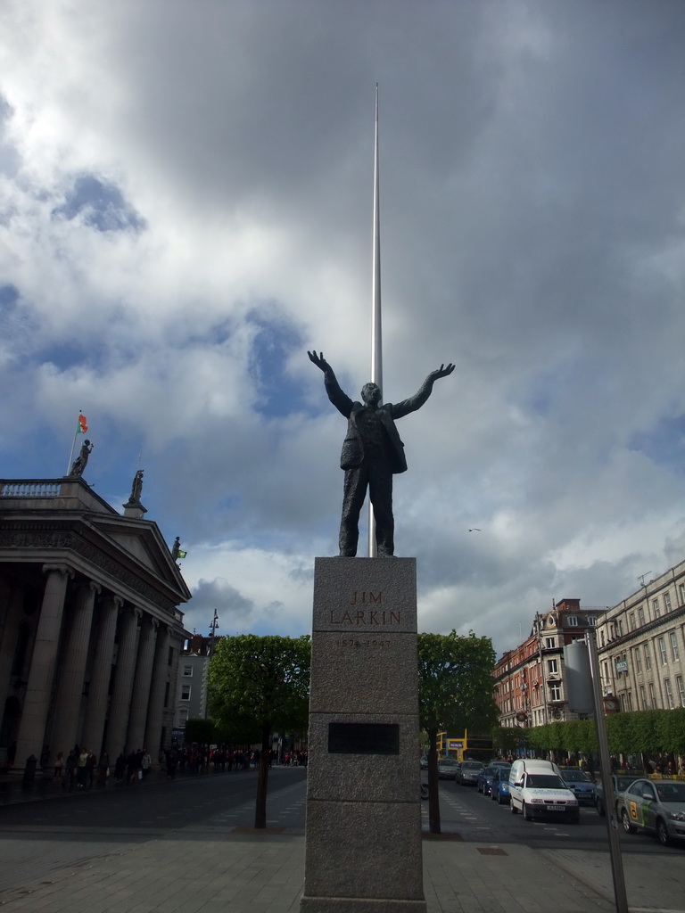 Statue of Jim Larkin, the Spire and the General Post Office at O`Connell Street