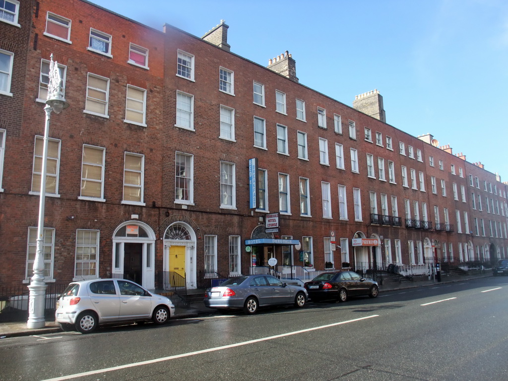 Front of the Dergvale Hotel at Gardiner Place