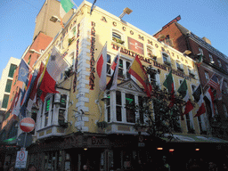 Front of the Oliver St. John Gogartys bar at the Temple Bar street