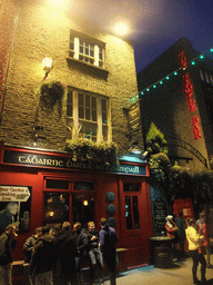 Side of the Temple Bar at Temple Lane South, by night